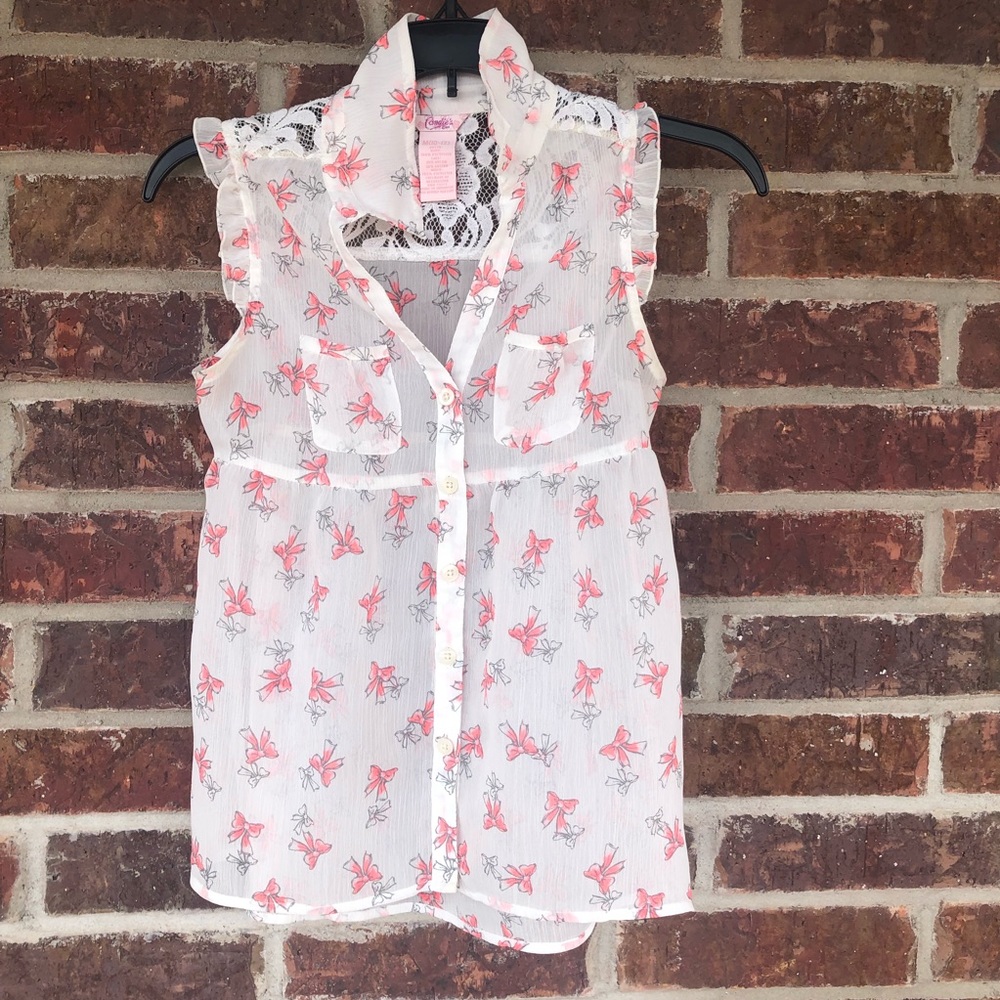 Little Girl’s Candie’s Sheer Button Down Sleeveless Top Size Medium